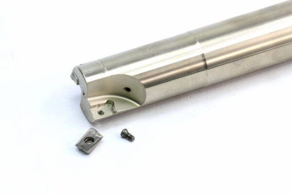 R390 Right Angle Shoulder Milling Cutter